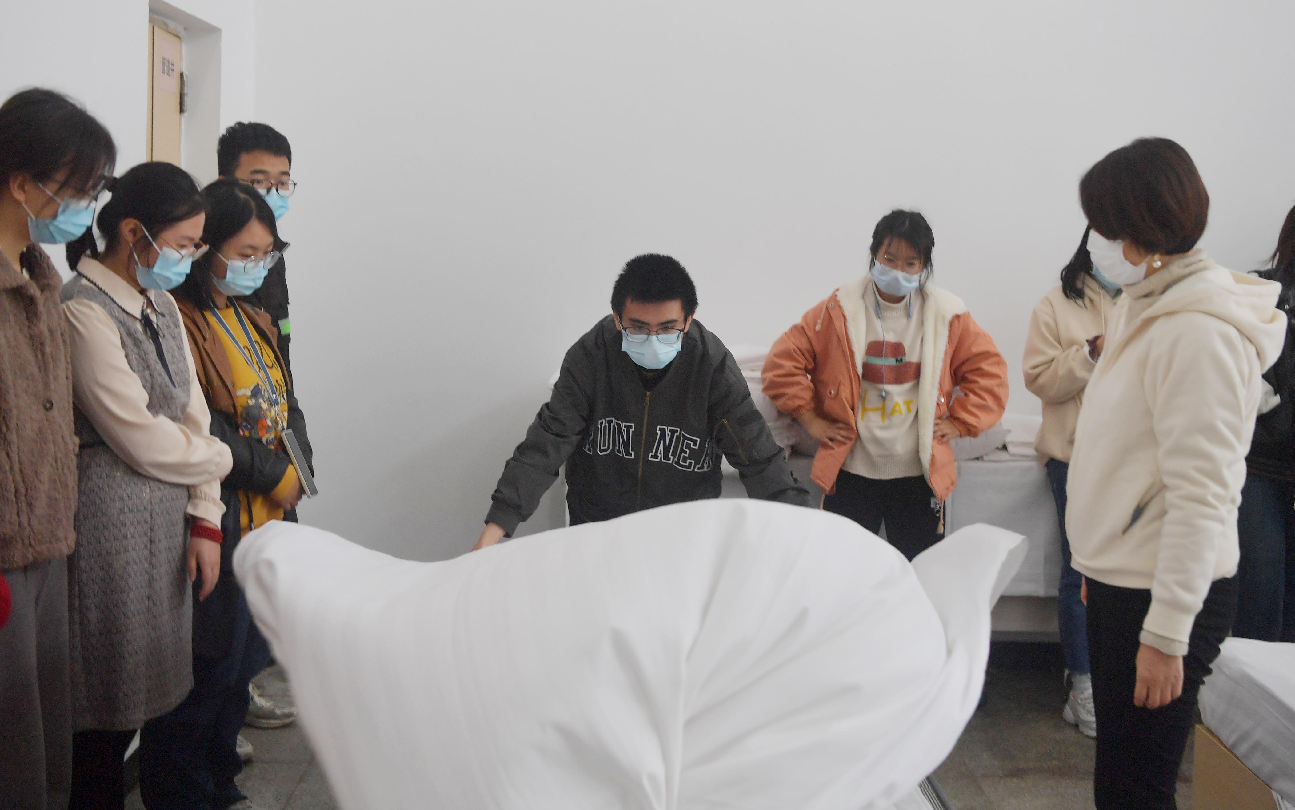 玩家必备攻略！微信小程序拼三张辅助工具(怎样设置才容易赢)
