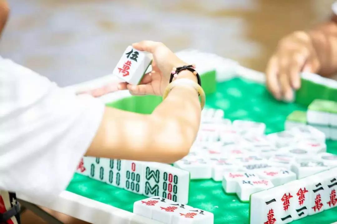 划水麻将有挂没（划水麻将是多少张牌）
