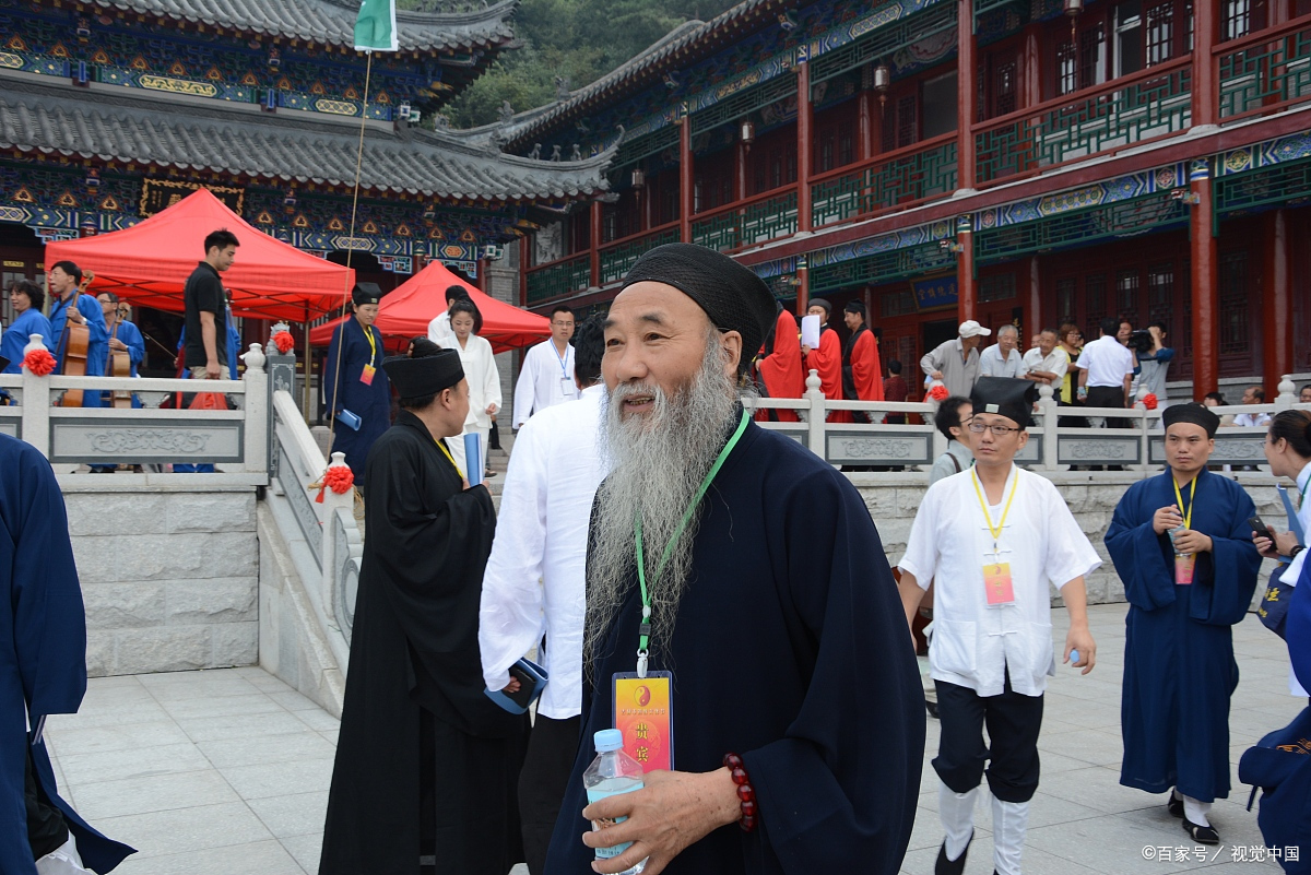 龙虎山道士挂饰有哪些品牌（龙虎山道士在哪里）