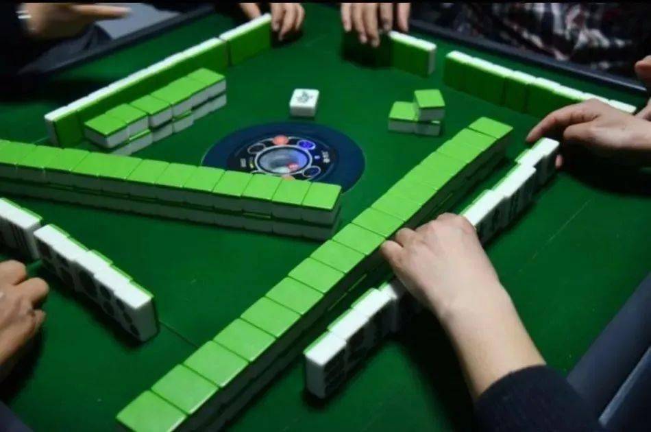 教程辅助“普通牌打金花有什么作假设备乎“推荐9个购买渠道